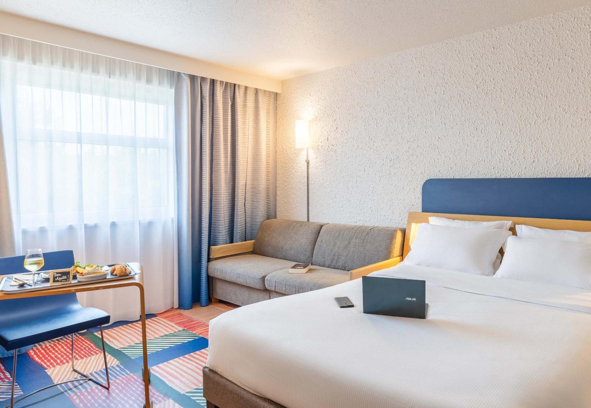 B&B Hotel Lyon Nord 4 Etoiles Dardilly Quarto foto